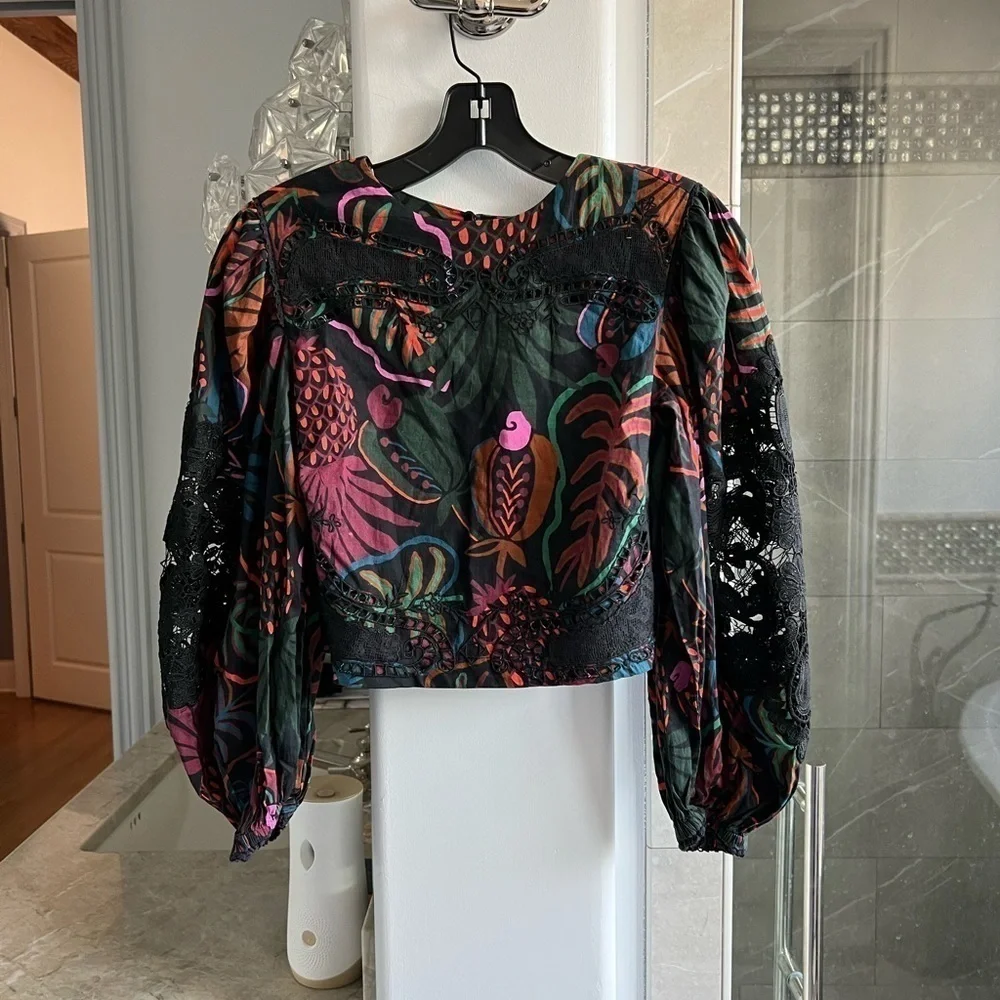 FARM RIO Frutis Dream Balloon-Sleeve Blouse - Picture 7 of 15